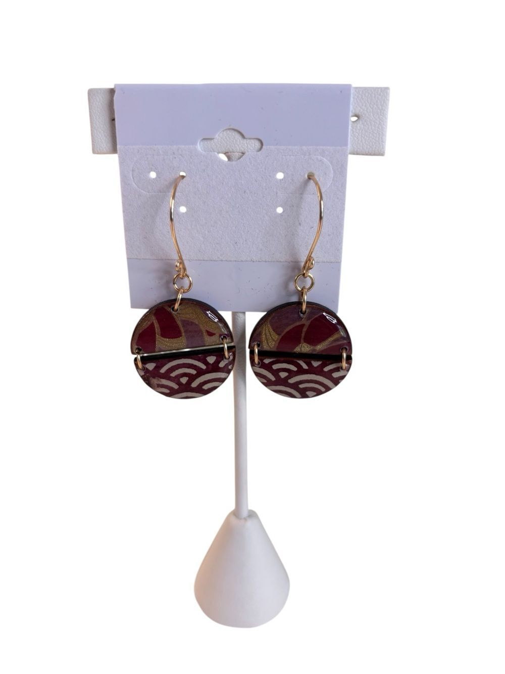 Lightweight Wood Medallion Dangle Earrings w/ An Elegant Patterned Design.